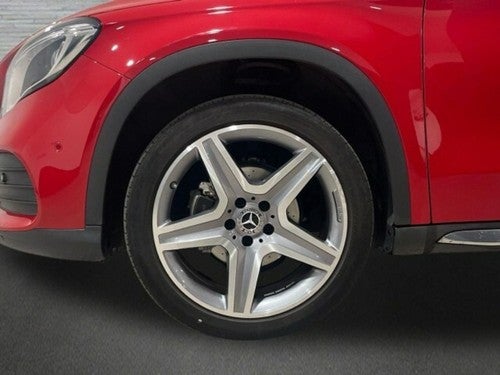 MERCEDES-BENZ Clase GLA GLA 180 amg line (euro 6d-temp)