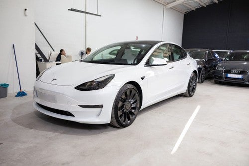 TESLA Model 3 Long-Range Dual Motor Performance AWD