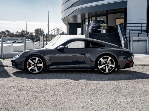 PORSCHE 911 Carrera 4 Coupé PDK