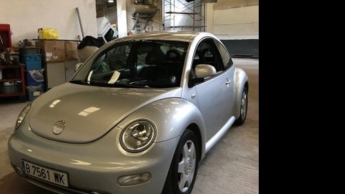 VOLKSWAGEN Beetle 2.0