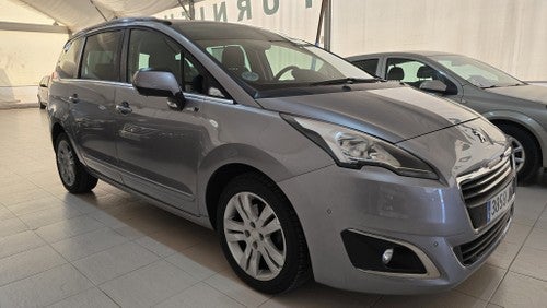 PEUGEOT 5008 1.6 BlueHDi Style 7 pl. 120