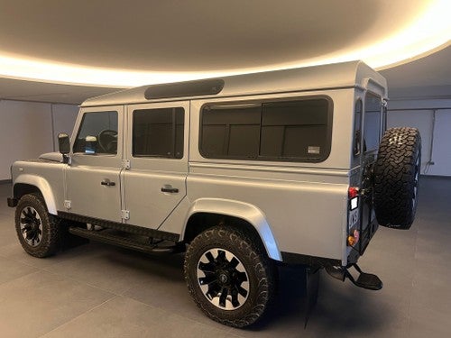 LAND-ROVER Defender 110 SW SE