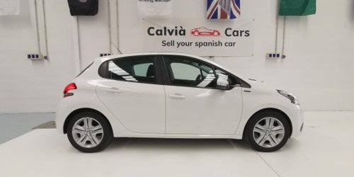 PEUGEOT 208 1.2 PureTech S&S Allure EAT6 110