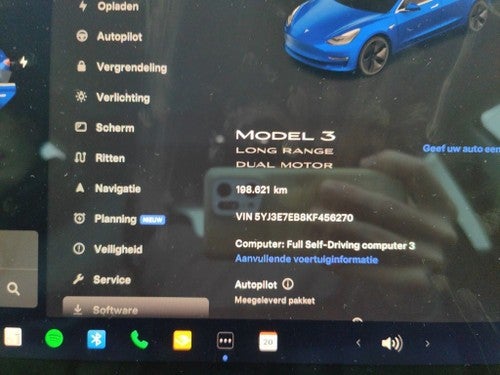 TESLA Model 3 Long-Range RWD