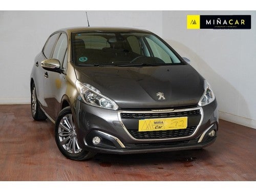 PEUGEOT 208 1.2 PureTech S&S Signature 82