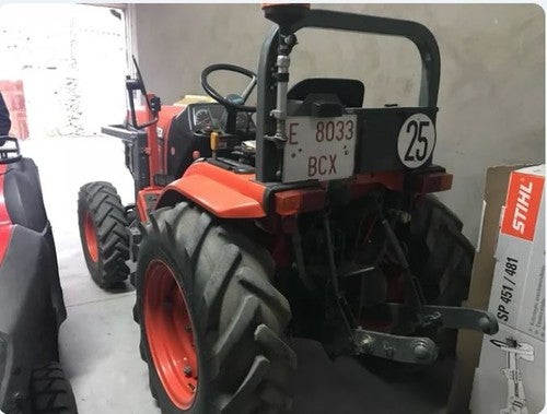 Tractor kubota 2410