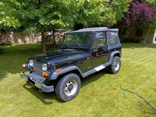 JEEP Wrangler 2.5 Hard Top Base