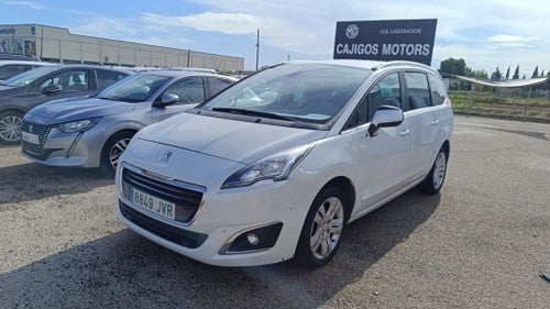 PEUGEOT 5008 1.2 PureTech S&S Style 7 pl. 130