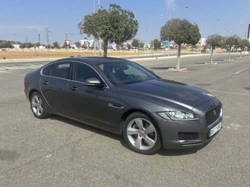 JAGUAR XF 2.0i4D Prestige Aut. 180