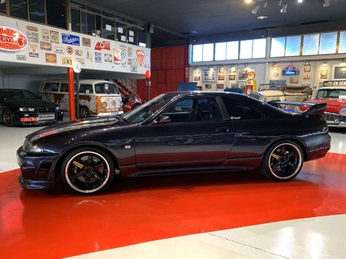 NISSAN Skyline GT-R R33 Coupé