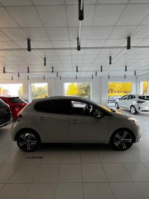 PEUGEOT 208 1.6BlueHDi S&S GT Line 120