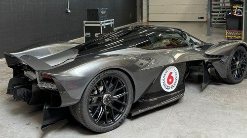 ASTON MARTIN Valkyrie Coupé