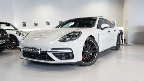 PORSCHE Panamera Turbo Sport Turismo