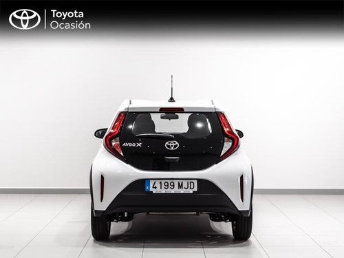 TOYOTA Aygo X Cross Play