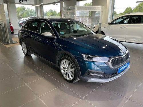 SKODA Octavia Combi 2.0 TDI 110kW(150CV) DSG 4x4 Scout