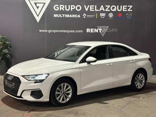 AUDI A3 Sedán 30 TFSI S tronic