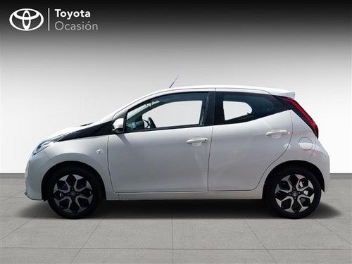 TOYOTA Aygo 70 x-play