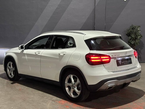 Mercedes-Benz Clase GLA GLA 180 Urban