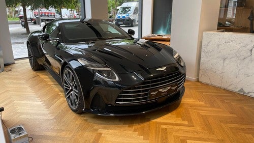 Aston Martin DB12 COUPE