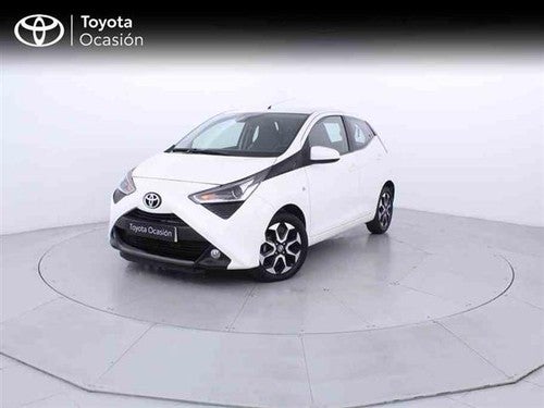 TOYOTA Aygo 70 x-play