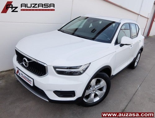 VOLVO XC40 T4 Momentum Aut.