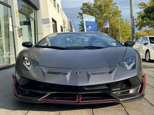 LAMBORGHINI Aventador 6.5 V12 LP 700-4