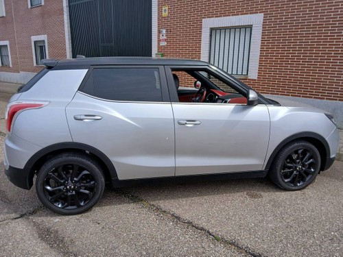 Ssangyong Tivoli D16 Red Edition