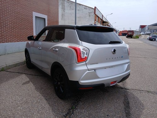 Ssangyong Tivoli D16 Red Edition