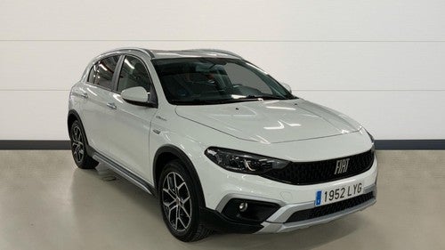 FIAT Tipo 1.5 Hybrid Cross DCT