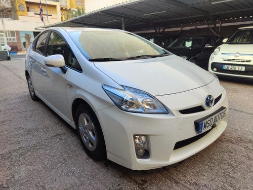 TOYOTA Prius 1.8 HSD Advance