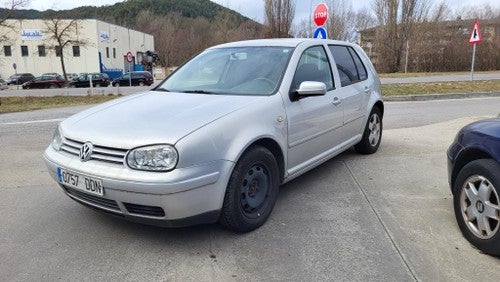 VOLKSWAGEN Golf 1.9TDI Highline 115