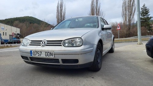 VOLKSWAGEN Golf 1.9TDI Highline 115