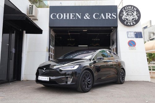 TESLA Model X 90D