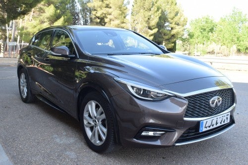 INFINITI Q30 2.2d Premium 7DCT