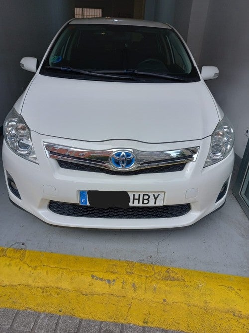 TOYOTA Auris Pequeño  Automático de 5 Puertas