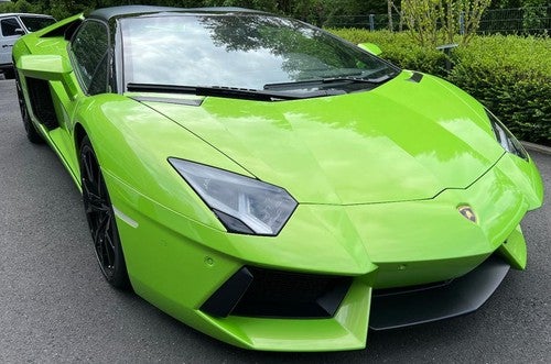 LAMBORGHINI Aventador LP700-4 Roadster