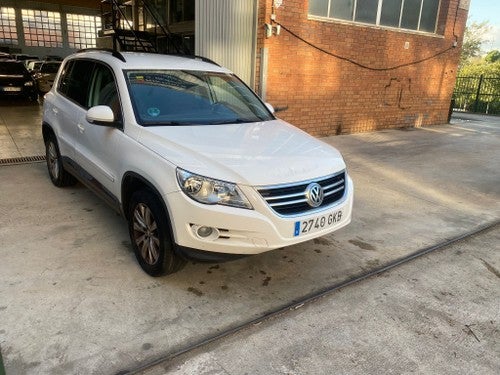 VOLKSWAGEN Tiguan 2.0TSI +Motion