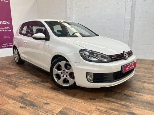 VOLKSWAGEN Golf 2.0 TSI GTI