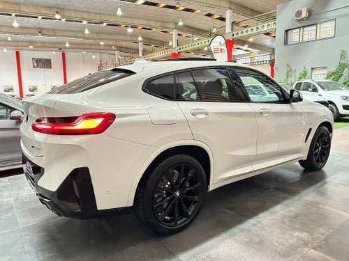 BMW X4 xDrive 20dA xLine