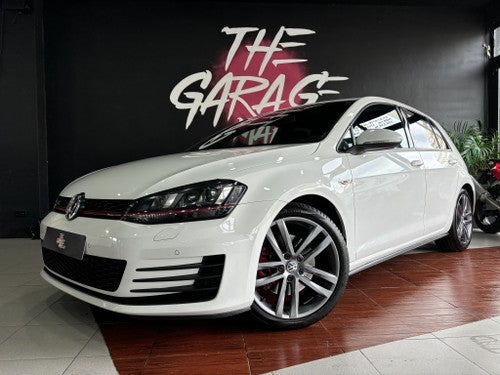 VOLKSWAGEN Golf 2.0 TSI GTI 220