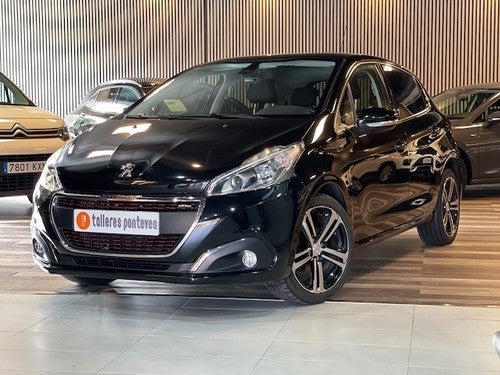 PEUGEOT 208 1.2 PureTech S&S GT Line 110