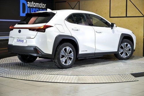 Lexus UX 300e Business