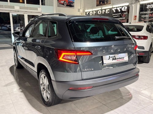 Skoda Karoq 1.5TSI 150CV DSG-7 AMBITION .- " IMPECABLE ".- " NACIONAL ".-