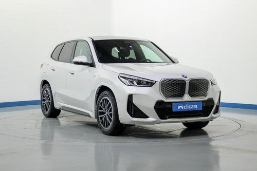 BMW X1 iX1 xDrive30A