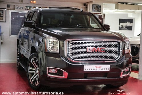 GMC Yukon Denali 6.2 V8 4WD