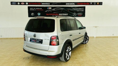 VOLKSWAGEN Touran 2.0TDI Traveller