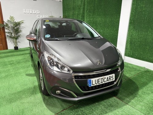 PEUGEOT 208 1.2 PureTech S&S Tech Edition 110