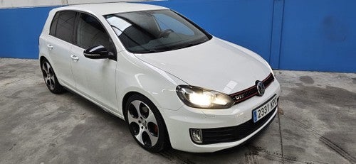 VOLKSWAGEN Golf 2.0 TSI GTI