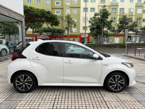 TOYOTA Yaris 120H 1.5 Style Plus