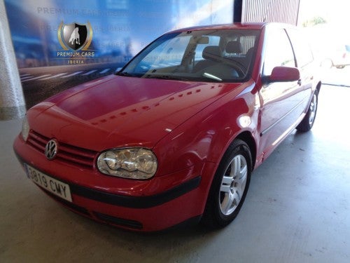 VOLKSWAGEN Golf 1.6 Conceptline 105